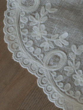 Anne-Mi - Anne-Mi Heims Embroidery Placemat