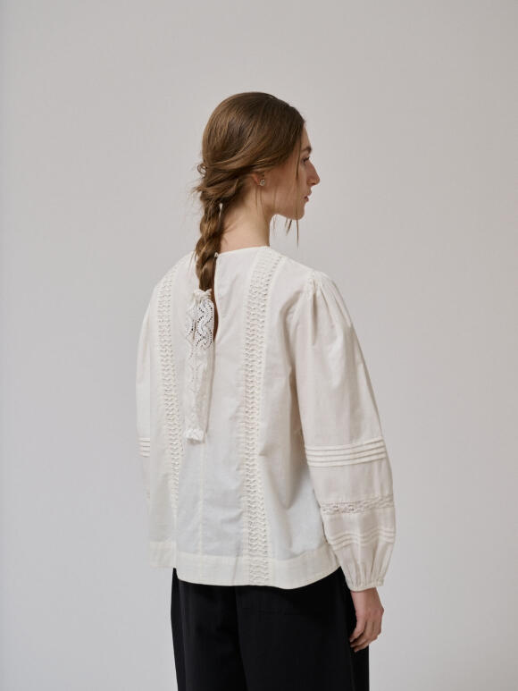 Anne-Mi - Anne Mi Clover Blouse