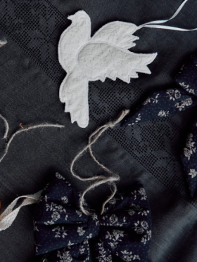 Anne-Mi - Anne-Mi Dove Embroidery Small