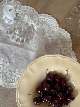 Anne-Mi - Anne-Mi Heims Embroidery Placemat