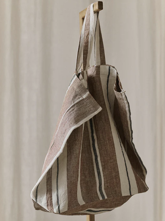 Anne-Mi - Anne Mi Dela Tote Bag